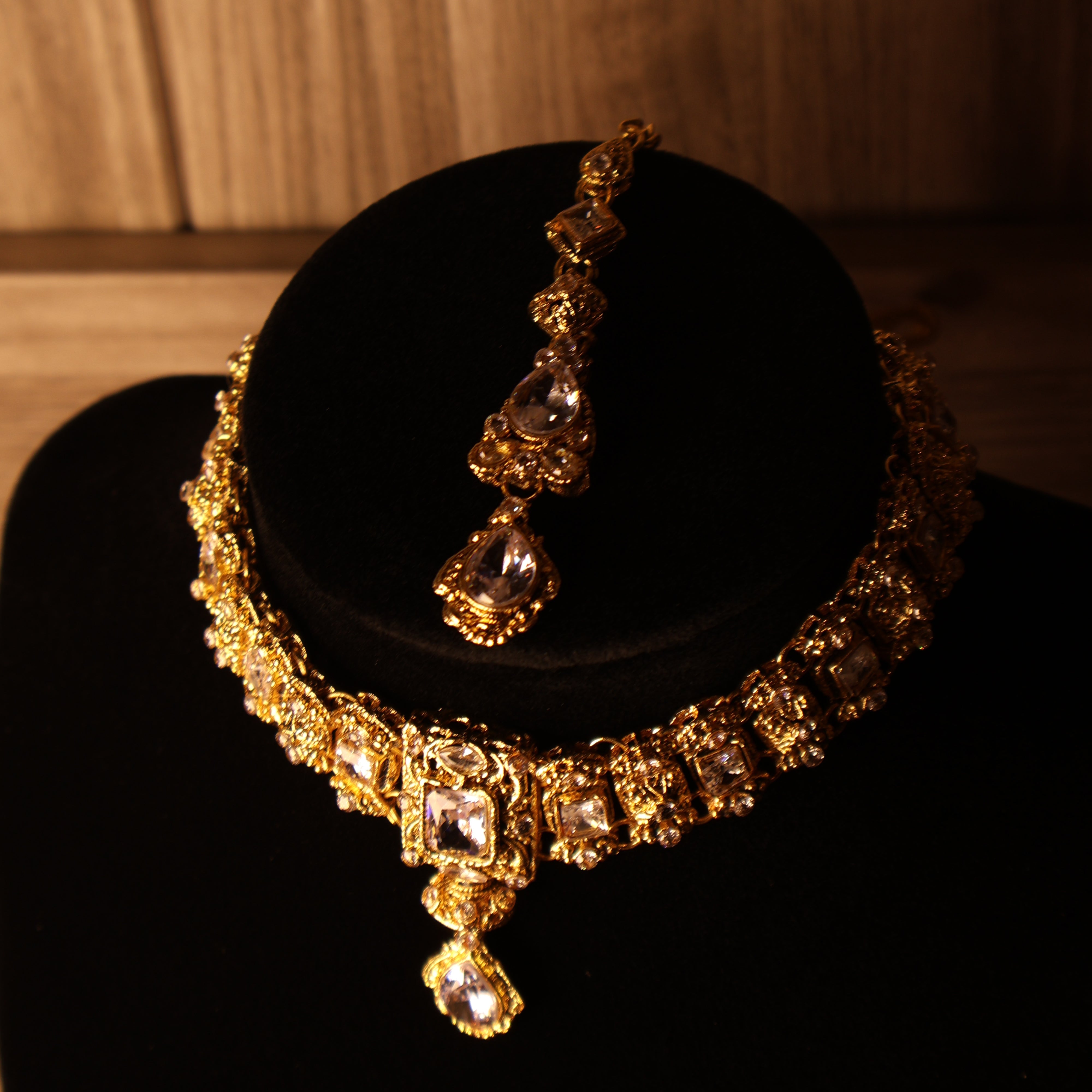 MEHRUNISA regal all-gold kundan-style collar set with tikka and earrings