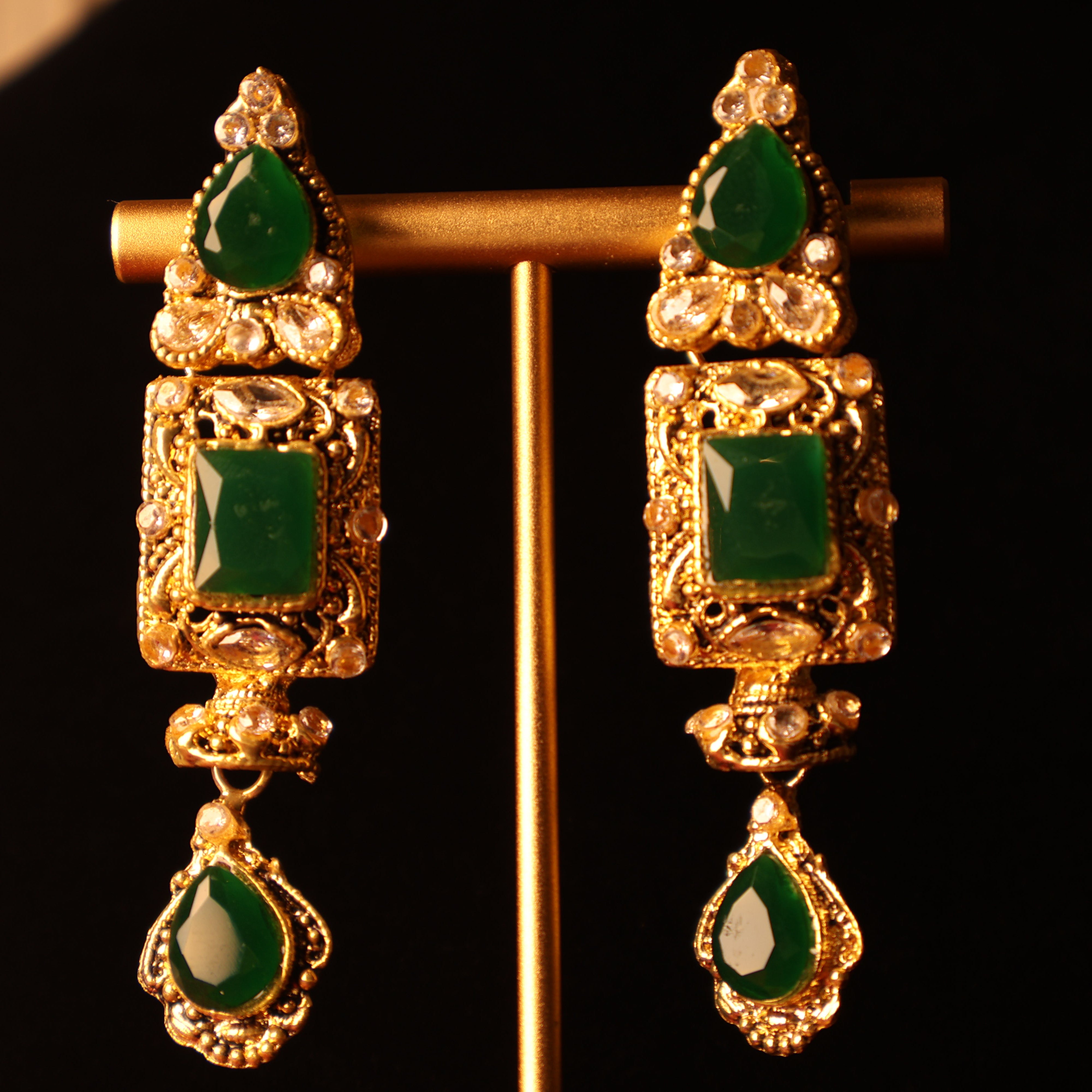 PANNA emerald green and gold kundan-style necklace set with tikka and earrings