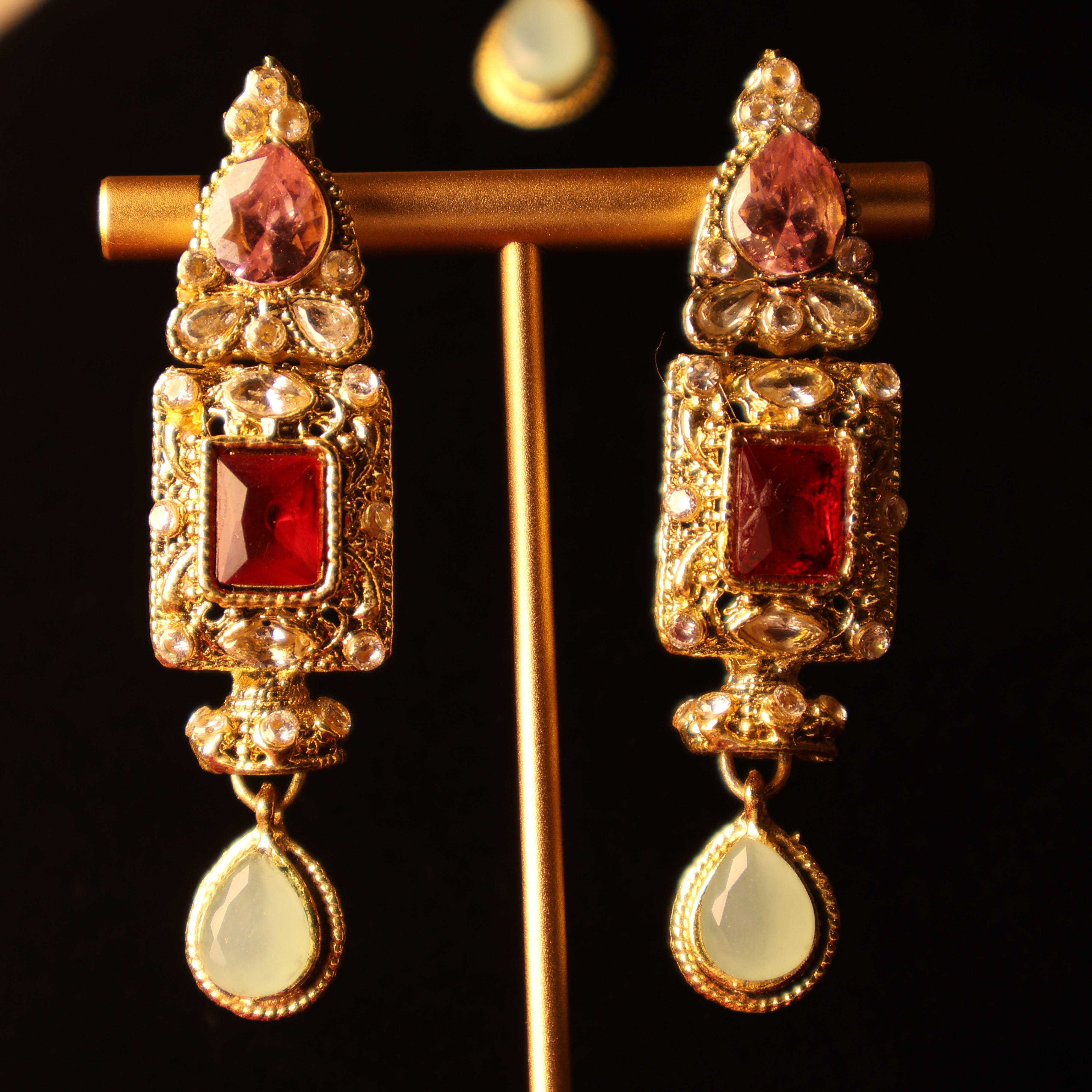 SITARA red, blue and gold kundan-style choker set with tikka and earrings